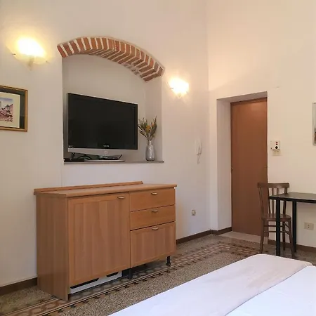 Piazza Ciompi Флоренция